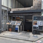 anonymous art cafe & bar - 当該ビル入り口付近