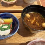 美湖楽禅 - 無花果白和えと赤だし