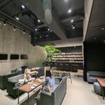 anonymous art cafe & bar - 店内