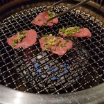 焼肉 犇 - 