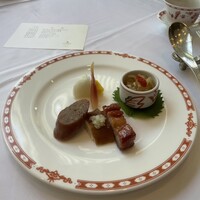赤坂璃宮 赤坂本店 - 焼き物入り前菜　三種盛り合わせ