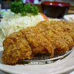 三和 - とんかつ定食 890円。