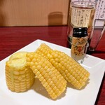 ど丼がぁドン - 黄色か白色か選べるとうもろこし