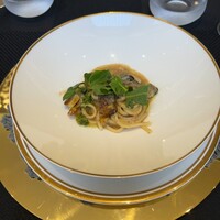 クイントカント - キタッラ(イタリアの平打ちロングパスタ)。ヘーゼルナッツソースGood!