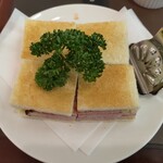 ウエスト青山ガーデン - トーストハムサンド