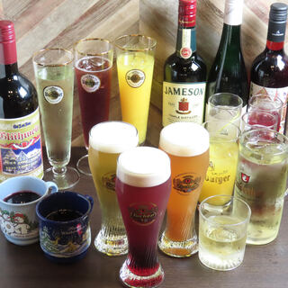 ビール以外にも当店には個性的で楽しいドリンクが豊富