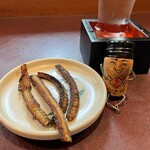 大利根 - 揚げたての鰻の骨せんべい