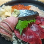 Sushi Kyou Tatsu - 5種盛り 海鮮丼