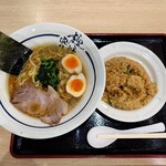 横濱家 - 料理写真: