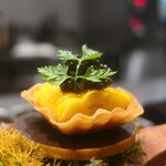 IZA - とうもろこしとキャビアのタルトアップ