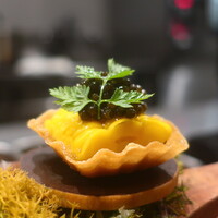 IZA - とうもろこしとキャビアのタルトアップ