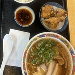 尾道ラーメン中村製麺 - 尾道ラーメン　唐揚げセット