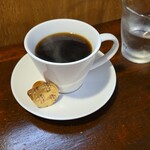 キッチン ブルー グローブ - ホットコーヒーのアップ