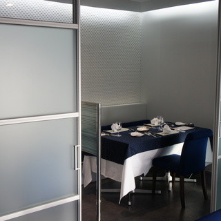 メインダイニング横のお部屋です