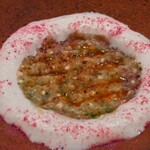 LURRA° - 直火焼き茄子、ローズハリッサと山羊のヨーグルト