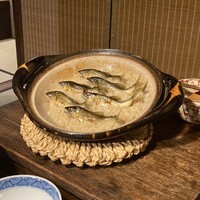 草如庵 - 鮎の土鍋ご飯。