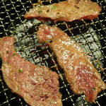 黒毛和牛焼肉 うしくろ - ロース焼き