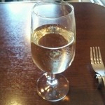 puccii - 14.04.05 グラスワイン白(500円)
      