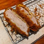 鎌倉かつ亭 あら珠 総本店 - カナダ産三軒豚 ヒレカツ定食