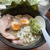 濃厚煮干しそば 麺匠 濱星 関内本店