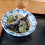 いっぷく食堂 - もつ煮定食の小鉢