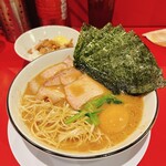家系ラーメン 王道家直系 修 - 