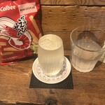 麹町いづみや しろ - カルビーかっぱえびせん ・蓬莱 手詰め中汲み 純米無ろ過生原酒