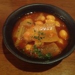 ラ・マンチャ - 突き出しの豆スープからしてとてもおいしいです。