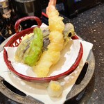 こだわりの廻転寿司 金沢まいもん寿司 たまプラーザ店 - ランチセット「加賀」の天ぷら　ししとう旨し