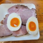 極汁美麺 umami - 得製のチャーシュー