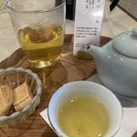 Oolong Market 茶市場 - 