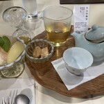 Oolong Market 茶市場 - 