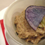 ロンフウフォン - 中国麩とハスイモの練りゴマ和え