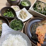 アピタ - 右が鮭の西京漬け焼き¥498→¥249