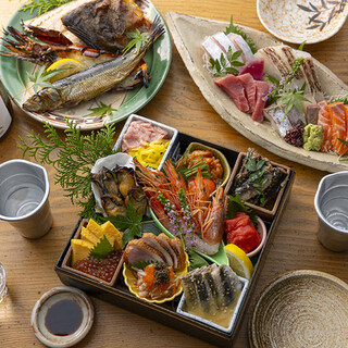 【一番人気宴会コース】日本酒飲み放題、名物玉手箱、特撰干物
