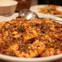 四川料理 龍の子 - 麻婆豆腐 1000円。