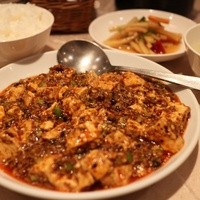 四川料理 龍の子 - 麻婆豆腐 1000円。