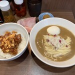 ヌードル＆スパイスカレー 今日の1番 - 