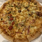 ピザーラ - 料理写真:4種類の味を楽しめます