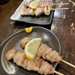 鳥々屋 - ねぎまとせせり　2ショット