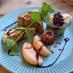 books to curry 猫のしっぽ - 