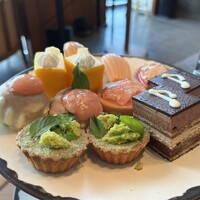 ザ タヴァン グリル＆ラウンジ - 