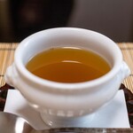 よし町 - 2024.8 ジャフラトレーディング産ホロホロ鳥とわかば屋天然茸（ヤマドリタケモドキ、タマゴタケ、アカヤマドリタケ、マスタケ、チチタケ）蒸しスープ