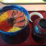 マリンワールドレストラン レイリー - 海鮮丼親子丼（￥１１００）