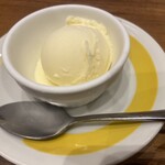 伝串 新時代 - 最後にデザートのバニラアイス