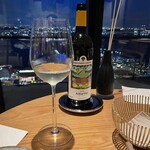 SMAAK - 蔵王の果樹園のアルバリーニョの白ワイン。美味し。