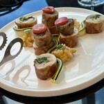 Hills House Dining 33 - 岩手県産　いわい鶏もも肉のロティ　ソースエルプ