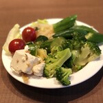 フォルクス 到津店 - 温野菜もありました。コーヒーゼリーと桃のジュレの写真は撮り忘れました。