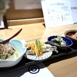 日本酒食堂 吟乃灯 - ◆お酒のあて盛りあわせ（1,380円）・・呑兵衛の心をつかむ盛りあわせ。^^ 1品がたっぷりなのも嬉しいですね。♪