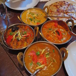 チャミヤラキッチン - ４種類のカレーを注文（アルーベイガン・ポーク・ココナッツブラウン・ミックスベジタブル）